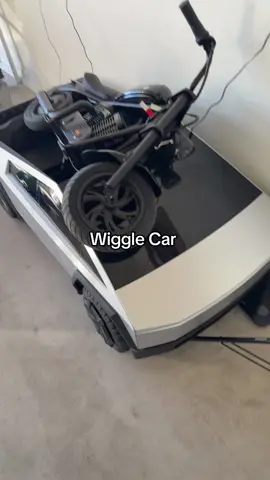 BETTER BE QUICK ! ! 🛒🏃🏽‍♂️💨 These Wigglecars Are going to sell out soon!!! #wigglecar #fanttik #toy #toycar #rideoncar #electrictoycar #wigglecar #fanttikride  #tiktokshopfinds #giftideas #holidaygifts #seasonalessentials #dealsforyou #dealsforyoudays #falldealsforyou  #kidsgifts #christmasgiftideas  #tiktokshop 