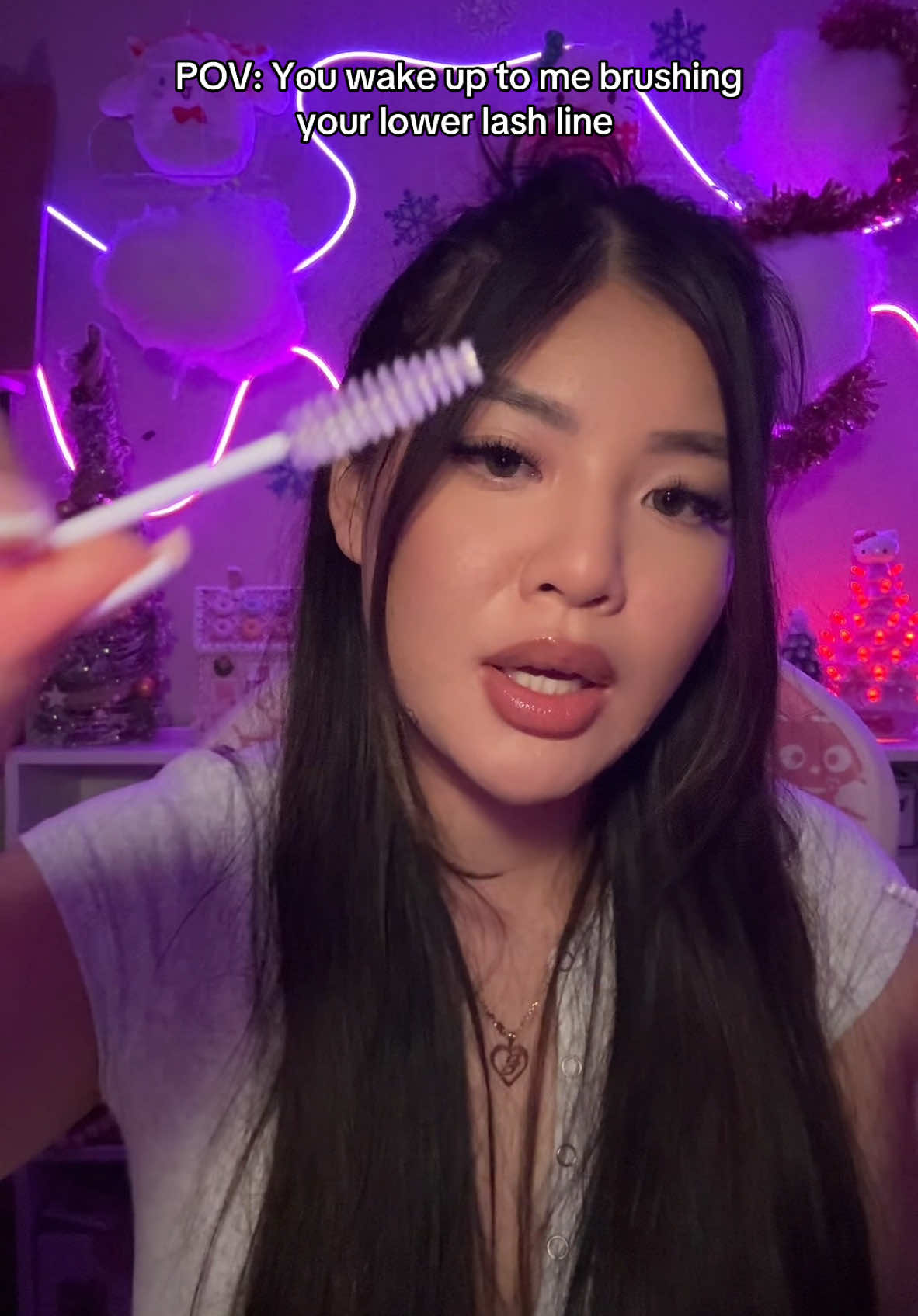 Brushhhh your lower lash line 🥰 #asmr #asmrpov #asmrmouthsounds #asmrpersonalattention #satisfying #fyp 