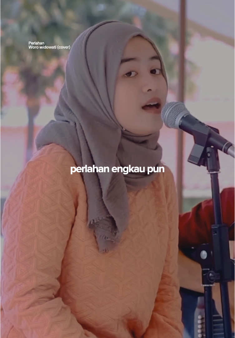 Perlahan - Woro widowati #CapCut #liriklagu #perlahan #musicindonesia #fyp 