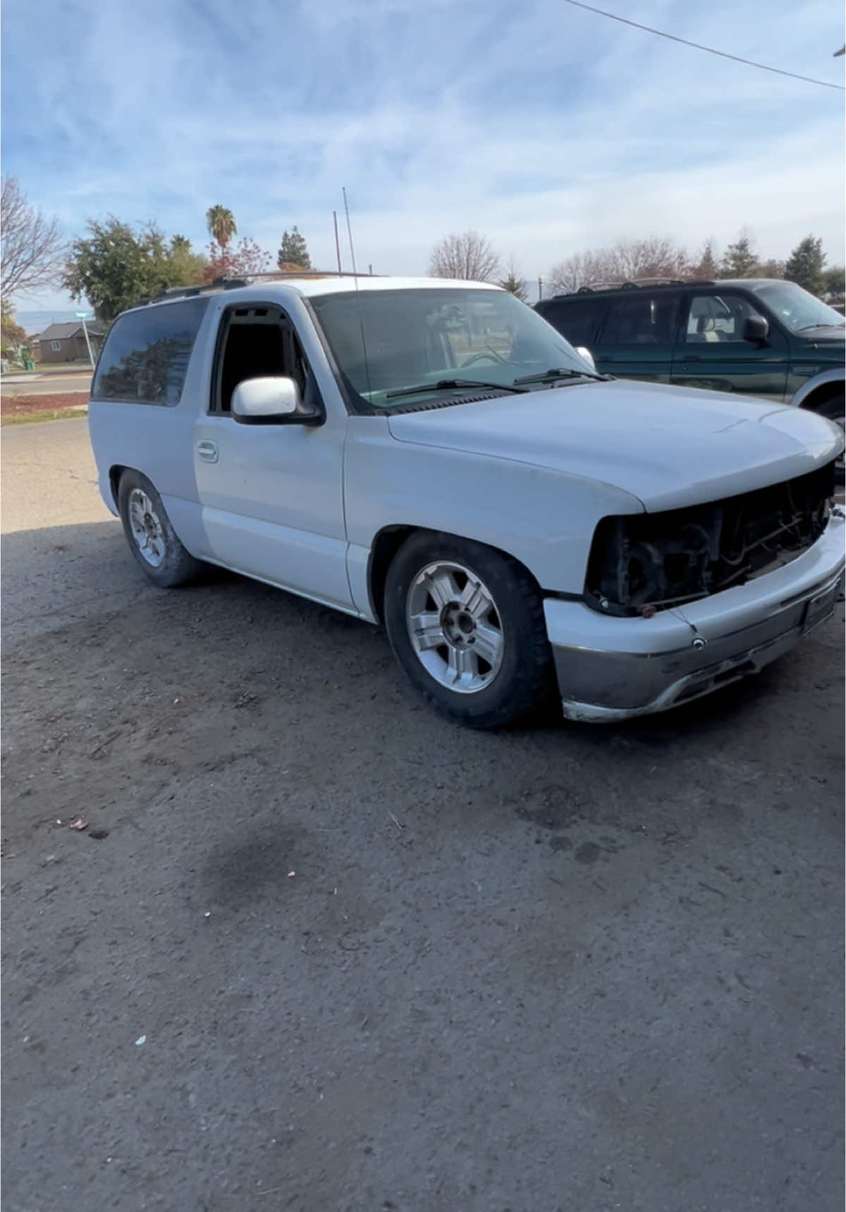 Sitting pretty #2doortahoeconversion #2doortahoe #2doorsuburban #nbs2doortahoe #tahoe #nbs #tahoe #blazer 