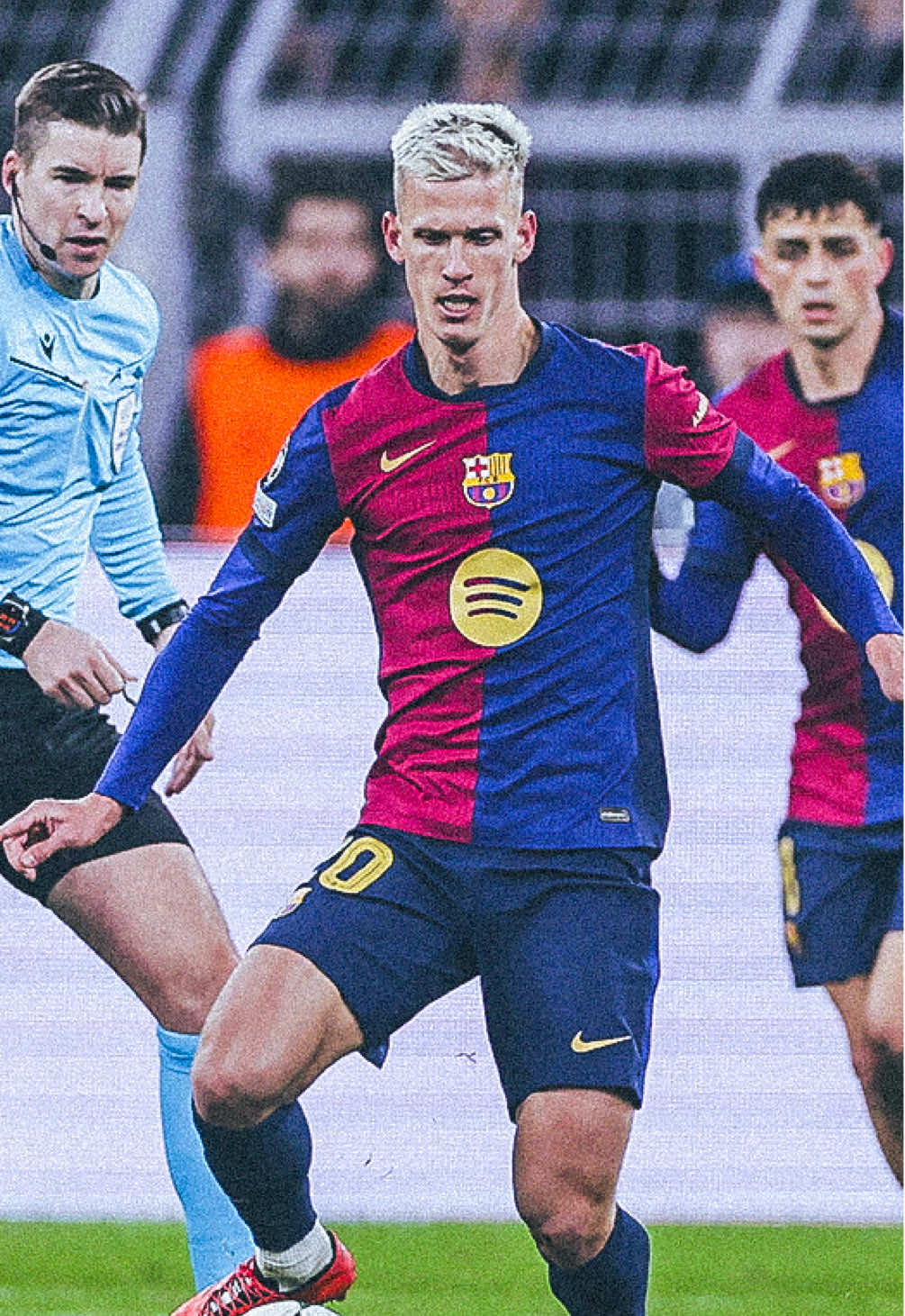 Dani Olmo c'est un scandale ! @Foot Mercato  #olmo #barca #fcbarcelona #bvbfcb #championsleague #footballtiktok #barcelona 