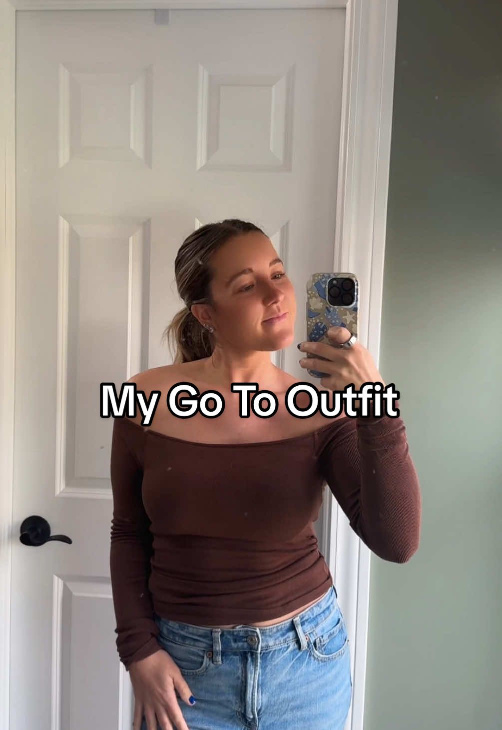 My go to top for all occasions! #outfit#klassynetwork#bralesstop#shirt#TikTokShop#outfitinspo#tiktokshopmademebuyit #viral#straplesstop #stapleoutfit