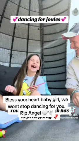 It breaks my heart to hear that she passed away on Monday. She inspired thousands of people to come together and dance and we will continue to dance for her just as she will. Rip baby girl 🤍🕊.@gingerjoeandjoules  #rip #babygirl #🤍🕊 #passedaway #joules #dancingforjoules #danceforjoules #cancer #braincancer #braincancerawareness #awareness #cancerawarness #beautifulgirl #gorgeousgorgeousgirls 