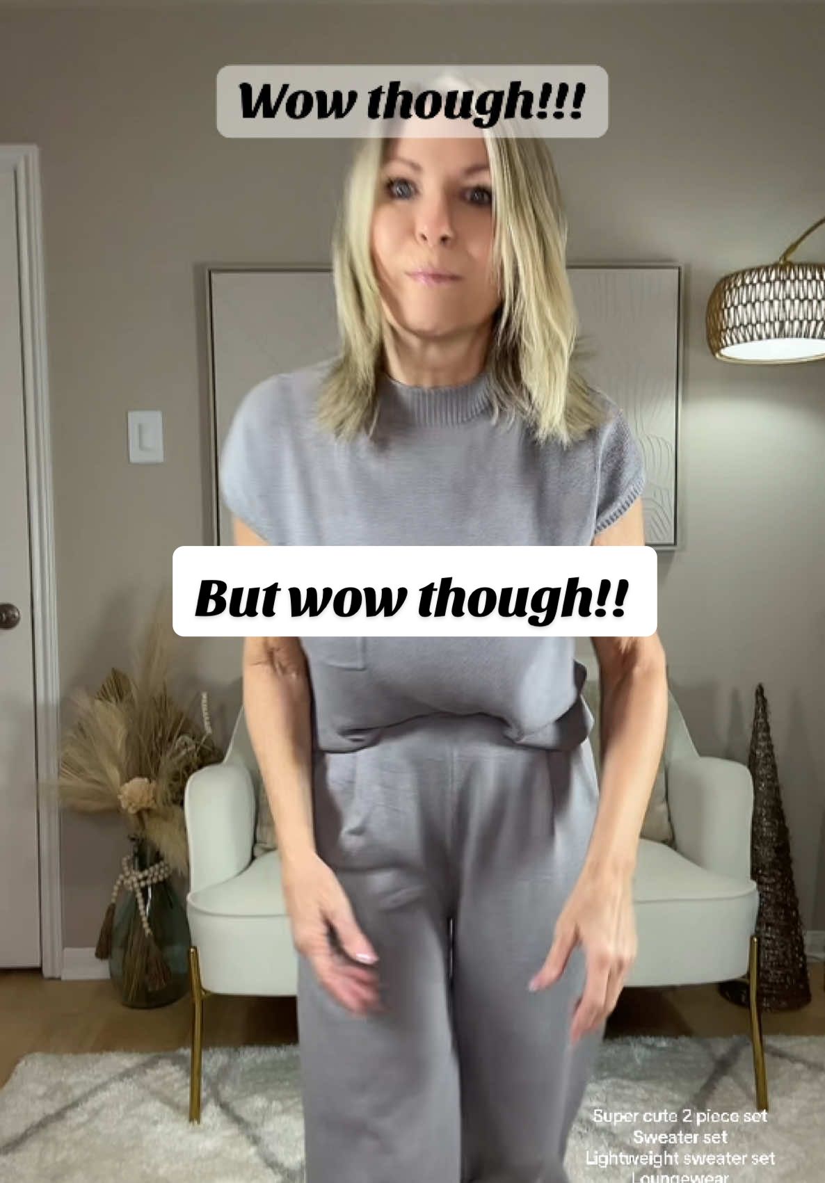 Super soft 2 piece longewear. So soft  and cozy! By Pinspark #2pieceset #fashion #loungewear #winterfashion #tiktokshop #gifts #giftideas #giftsforher #cozy #comfy #comfyclothes 