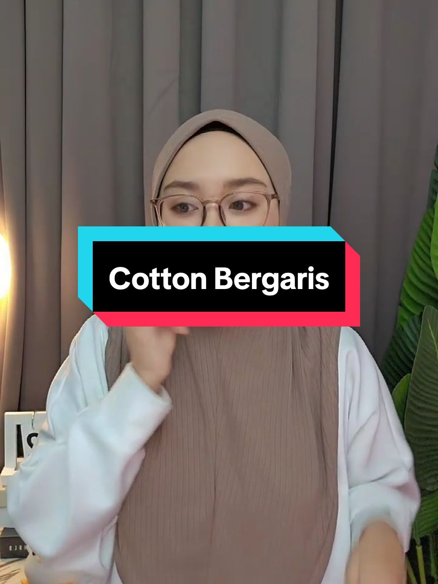 Tudung sarung cotton jenis datang dengan 20 pilihan warna yang menarik dan cantik semuanya. #tudungsarung #tudungviral #tudungmurah  #LIVEhighlights #TikTokLIVE #LIVE 