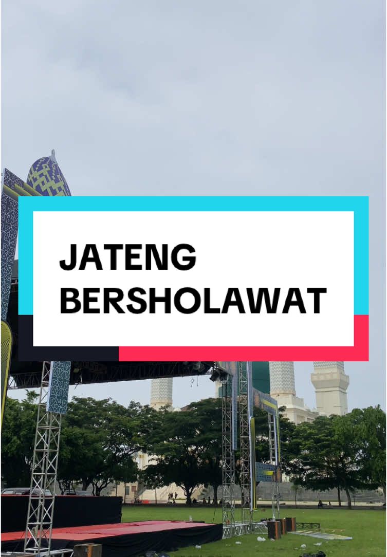 JATENG BERSHOLAWAT🤲🏻 Monggo masyarakat Karanganyar dan sekitarnya bisa hadir di acara Jateng Bersholawat dalam rangka HUT ke-53 KORPRI pada hari Kamis 12 Desember 2024 “ Dengan Bersholawat KORPRI semakin Berintegritas “ 📍 Alun Alun Kabupaten Karanganyar  #explorekabkaranganyar#harijadikorpri#jatengbersholawat#karanganyar 