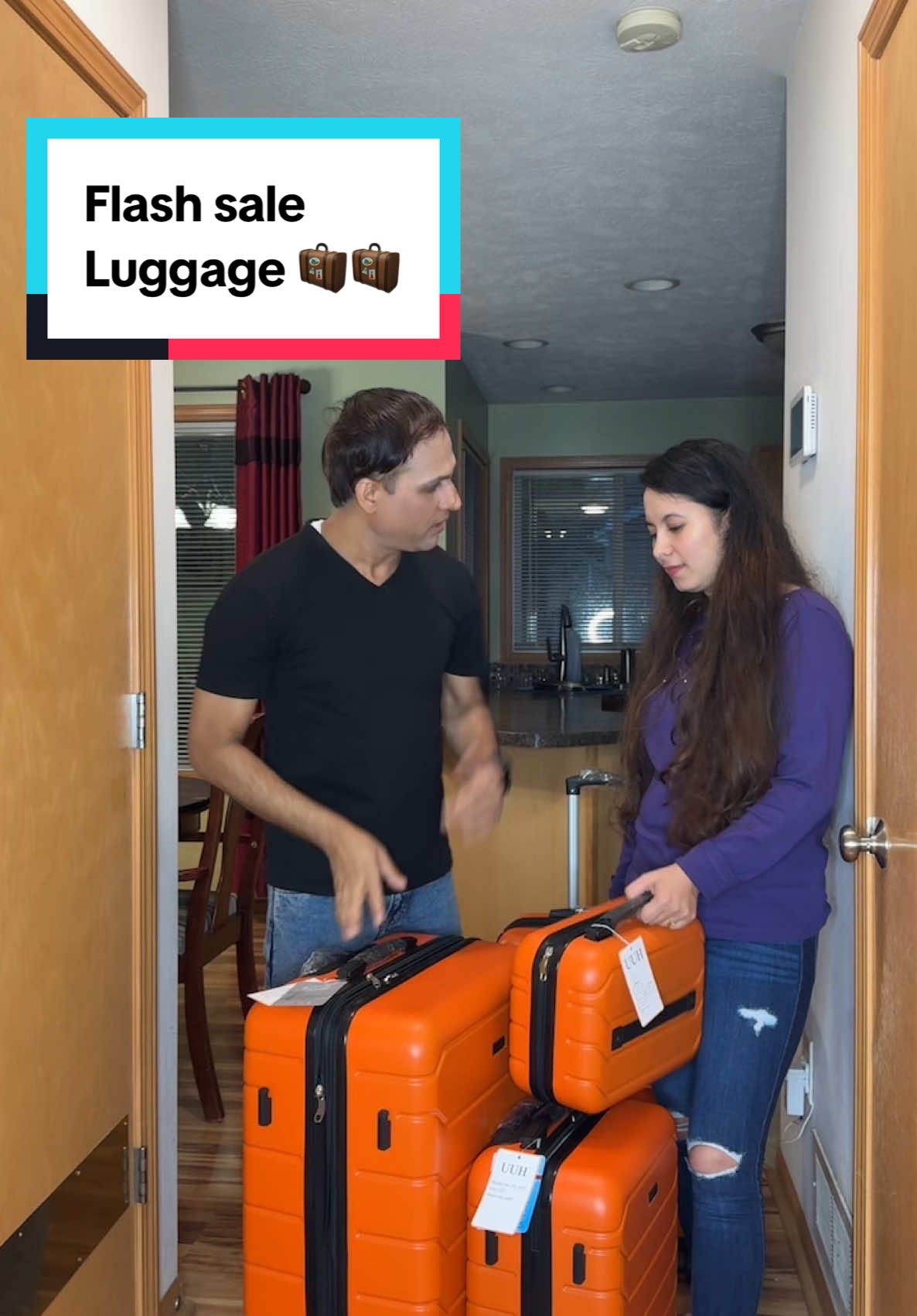 You will loved this luggage perfect for this holiday season so affordable and strong and guess what you can get four sets😱😱#TikTokHolidays #TikTokShop #affiliate #Christmas #fyp #luggage #christmassale #lugguage @UUHluggage @UUH luggage set @UUU @Doveic @Doveic #luggageset 