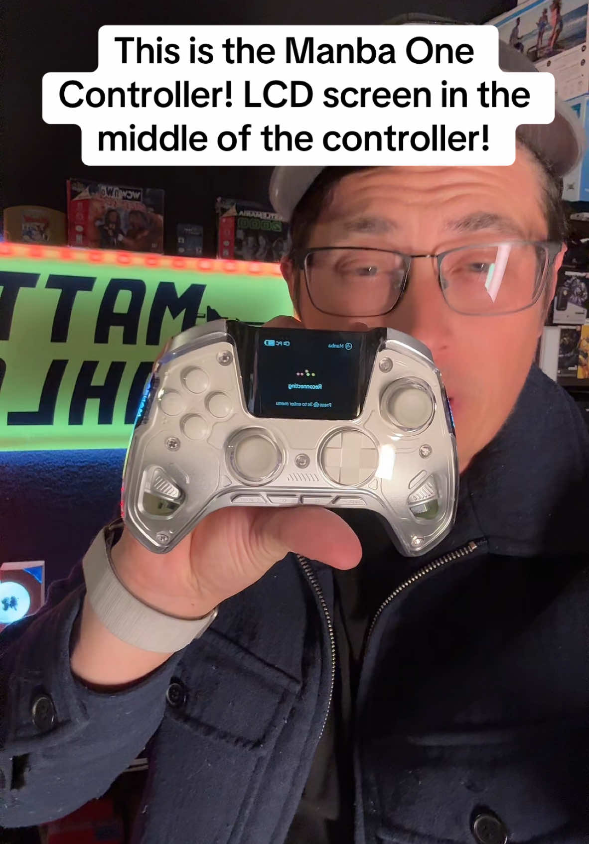 Absolutely awesome #manbaonecontroller you can get right now that has a #LCDScreen in the middle of it! Must see! #gamingcontroller #kahlagaming #kahlatech #kahlatalk #fypシ 