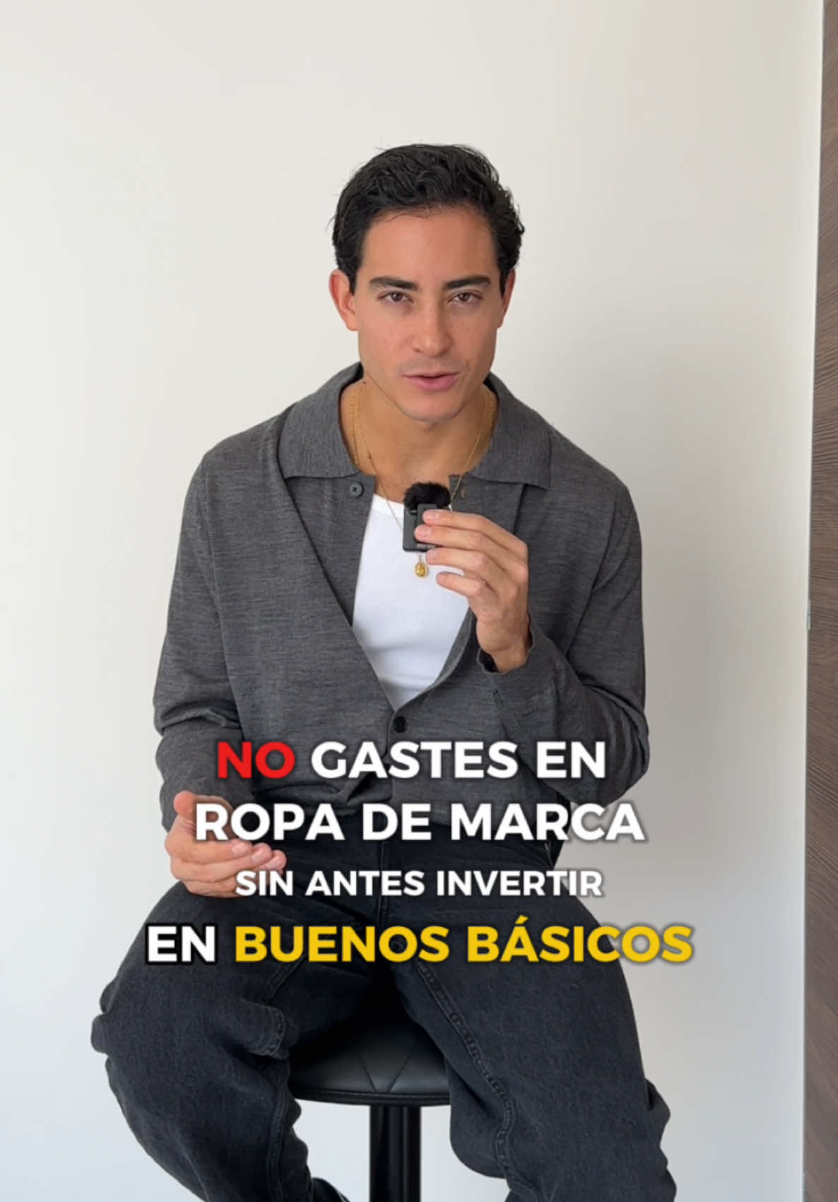 No pueden faltar buenos básicos en tu closet. 