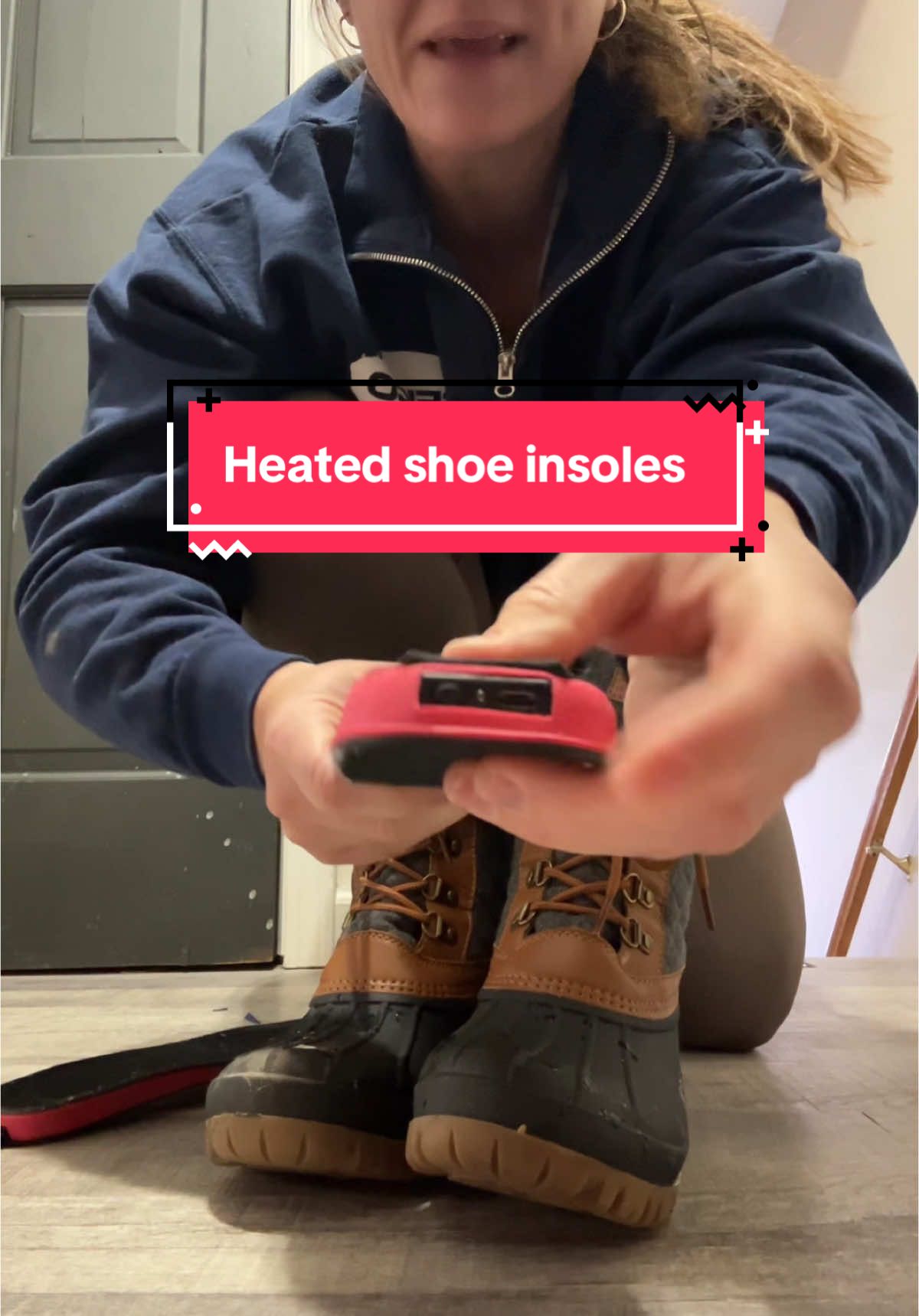 These heated shoe insoles are legit the most useful things i have bought in a long time! #winterboots #footwarmer #coldweatheroutfits #Hiking #giftidea #christmasgiftideas #tiktokshopholidayhaul #giftguide 