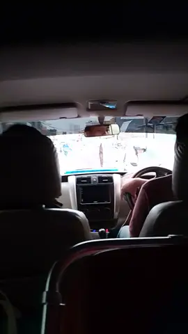 yg pernah duduk d dlm ambulance pasti tau rasanya kaya apa 🥺,sampe kita tidur pun masih kebayang2 suara ambulance 😭