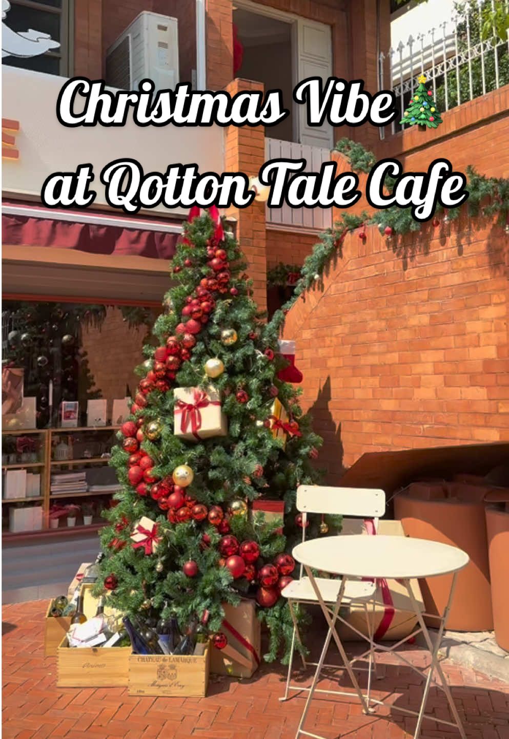 Christmas Vibe🎄 at Qotton Tale Cafe ใครหาที่ถ่ายรูปต้นคริสมาตร้านนี้ก็เป็นอีกหนึ่งร้านที่น่ารักมากเลยค่ะ  #qottontalecafe #คาเฟ่เปิดใหม่ #คาเฟ่เพลินจิต #cafehopping #cafehoppingbkk #คาเฟ่ติดbts #christmas #christmastree #christmastiktok #ถ่ายรูปคริสต์มาส 