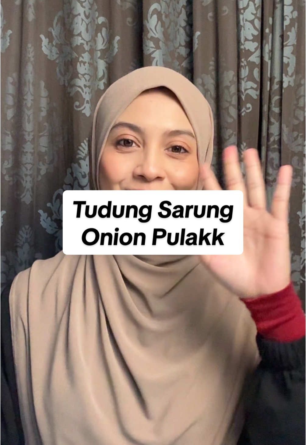 Tudung sarung twist jenis onion ni pon chuk rasa besst sangat kain die lembut sangat..ni paling besst jugakklaa antara2 plain..senang bentuk n pakai yg penting style gituuu #tudungtwistchuk #tudung #tudungsarung #tudungtwistviral 