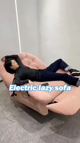The electric lazy sofa can not only adjust backrest angle,but also has a mobile phone holder.#electricsofa #sofa #leisuresofa #homesofa #deco #funiture #furniturefactory #aleadhome 