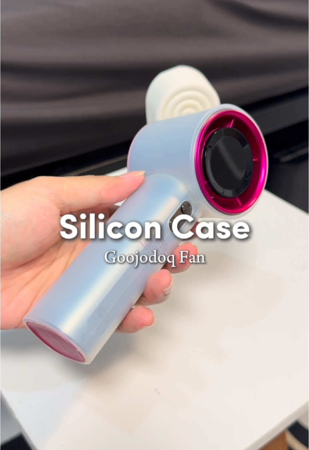 Akhirnya goojodoq Ngeluarin produk yang bikin seneng meskipun telat. Silicon case untuk kipas turbo ini mgebatu banget buat orang yang sayang sama barangnya #goojodoq #case #kipas #kipasgoojodoq 