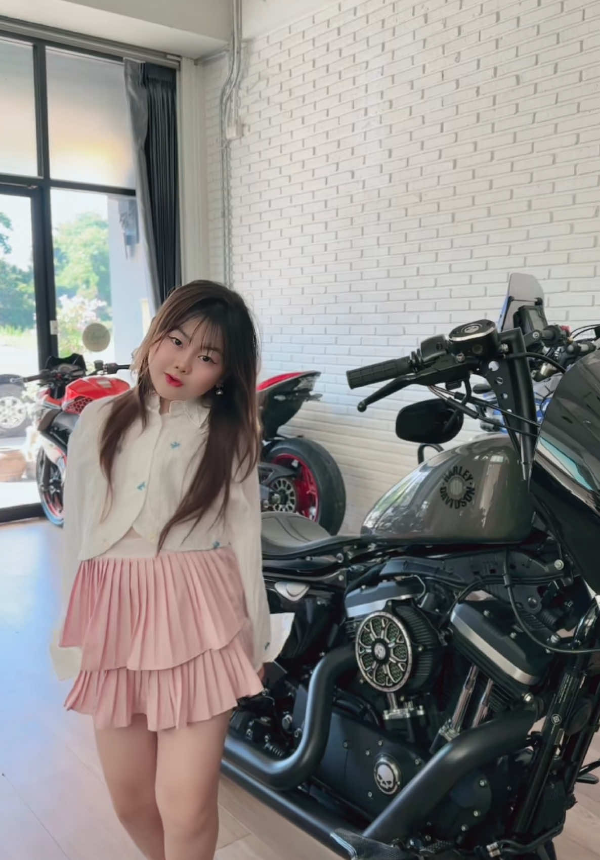 ปิดการขาย Harley Davidson Iron 883 ขอบคุณพี่ส้มและพี่แพทจาก จ.เลย ครับ