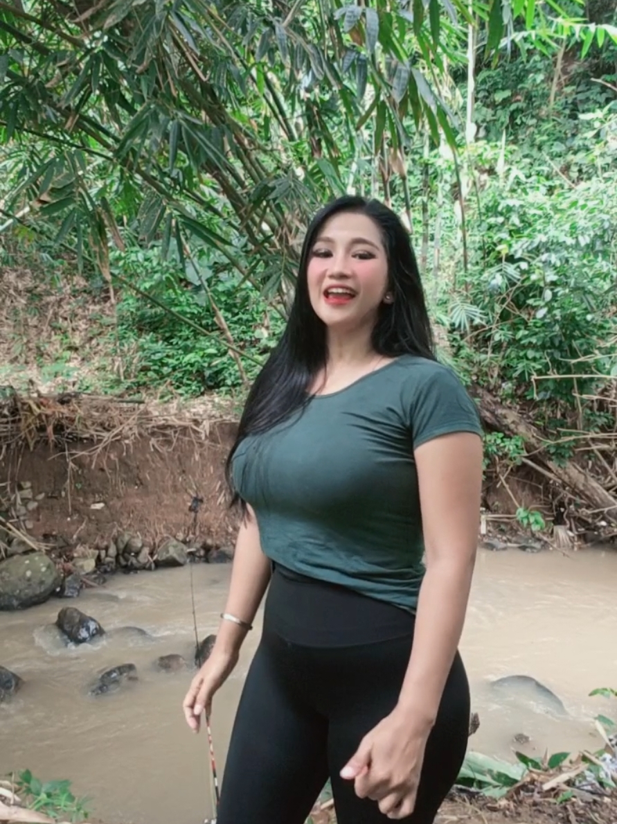 mancing liar, jos di bawah bambu#cewemacing #macingfyp #mancingliar #mancingmaniatrans7 #fypシ゚viral #tiktokpromot #mancingliarindonesia #mancingliarindonesia 