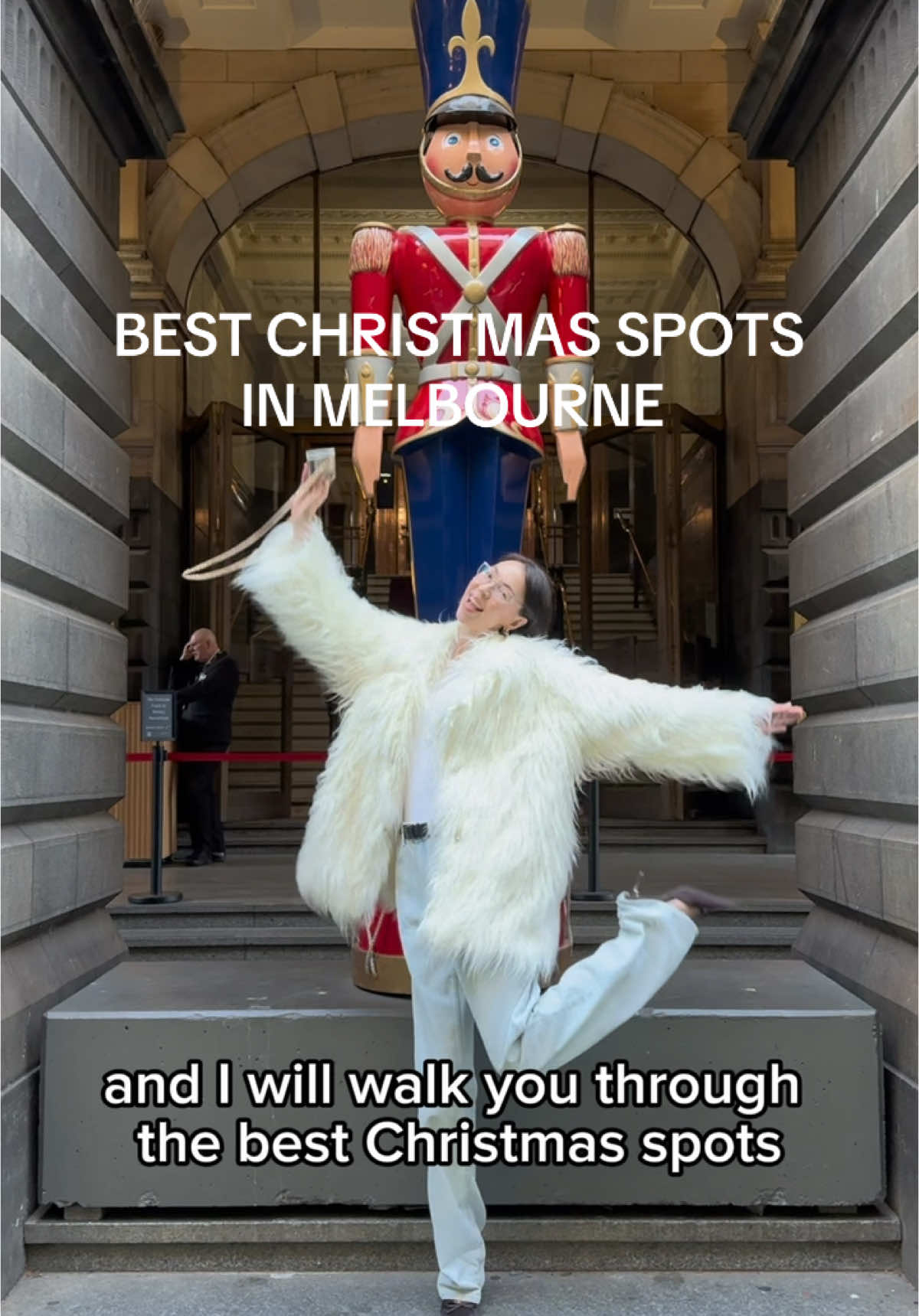 Best Christmas spots with paper shoot camera #whatpeoplewear #whatpeoplearewearing #whatpeoplewearmelbourne #melbourne #contentcreator #contentcreation #style #trend #papershoot #papershootcamera