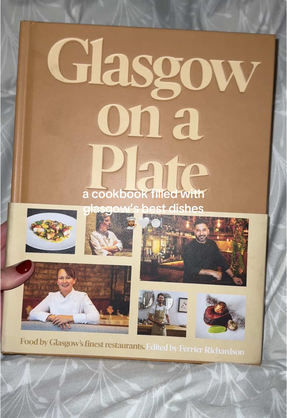 the perfect gift for a glasgow foodie 🫶🏼✨ #glasgowonaplate #glasgow #recommendations #dinner #fy #giftguide #Foodie #glasgowfood #giftidea #present #recipes #cookbook 