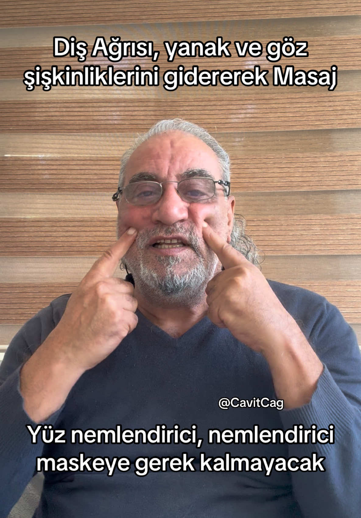 Quanliao noktası ince bağırsak meridyenine aittir ince bağırsakdaki suyun yüzeye yayılmasıyla ilgilen olduğu için yüz nemlendirici etkisi vardır ayrıca bu noktaya yapılacak masaj diş ağrısını yanak ve göz şişkinliğini iyileştirebilir bu masajı günde 3-5 dakika uygula şifa olsun ##cavitçağ##acupressurenoktası##dişağrısınaneiyigelir##yüzşişkinliği##yüzmaskesi##quanliaonoktası##incebağırsakmeridyeni##masajlaşifa##taichi##yoga##yogafitnes