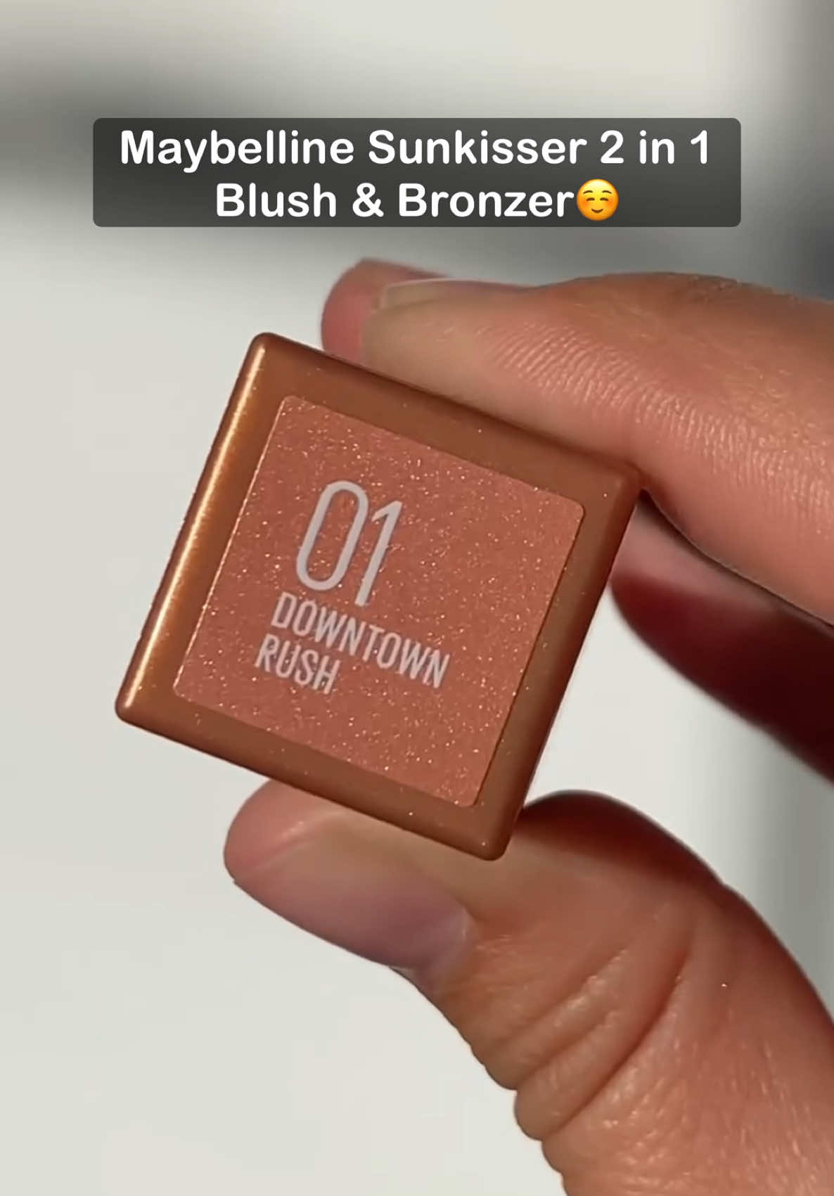 Maybelline Sunkisser Liquid Blush & Bronzer provides a natural, glowy complexion that lasts up to 12 hours. This buildable and blendable formula is non-comedogenic, non-sticky and highly pigmented✨👌🥳 Available at 80k🇺🇬. Call/WhatsApp 0704 261 720 for deliveries.  . #blush #bronzer #maybelline #beautytrendsuganda #reel #sunkisser #sunkissed #glowmakeup #thursday #makeup #grwm #sunkissedmakeup #GlowUp #2in1 #makeupvideo #christmas #beautystore #makeupartist #tiktok 