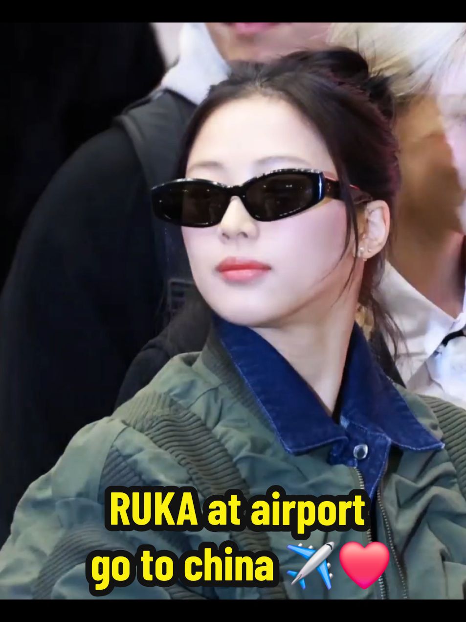 Ruka so gorgeous😭🔥 #babymonster #RUKA babymonster RUKA at airport korea go to China ❤️ Babymonster airport korea Babymonster gimpo airport  _ Ruka airport fashion #RUKA #BABYMONSTER #루카 #베이비몬스터 #babymonsteryg #YG  