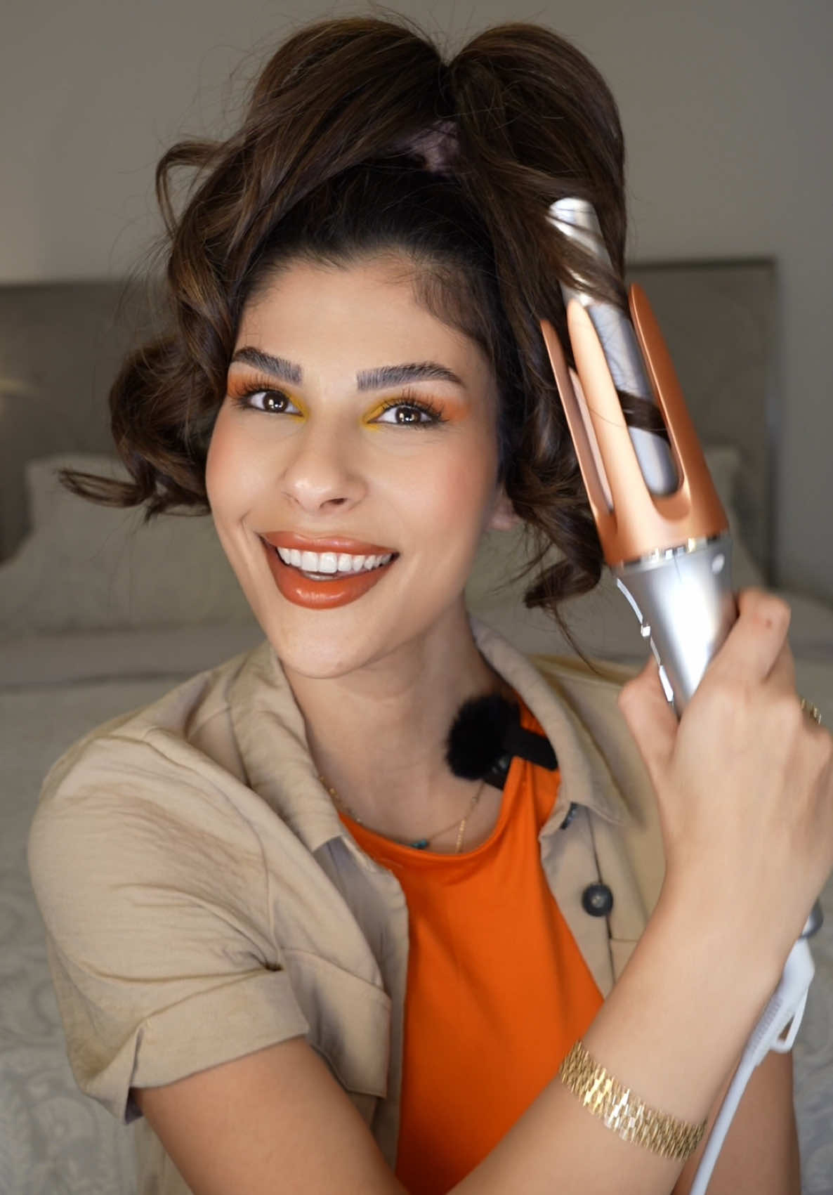 Trying the new @SHEGLAM.HAIR curler @SHEGLAM  #sheglam #sheglamhair #sheglamitcurl #sheglamhotstreak #haircurler 