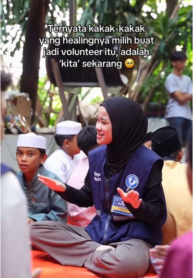 Siapa yang sekarang healingnya milih buat ikut volunteering? 🤗🙌🏻 #volunteer #voluntrip #volunteering #voluntripkitabisa 