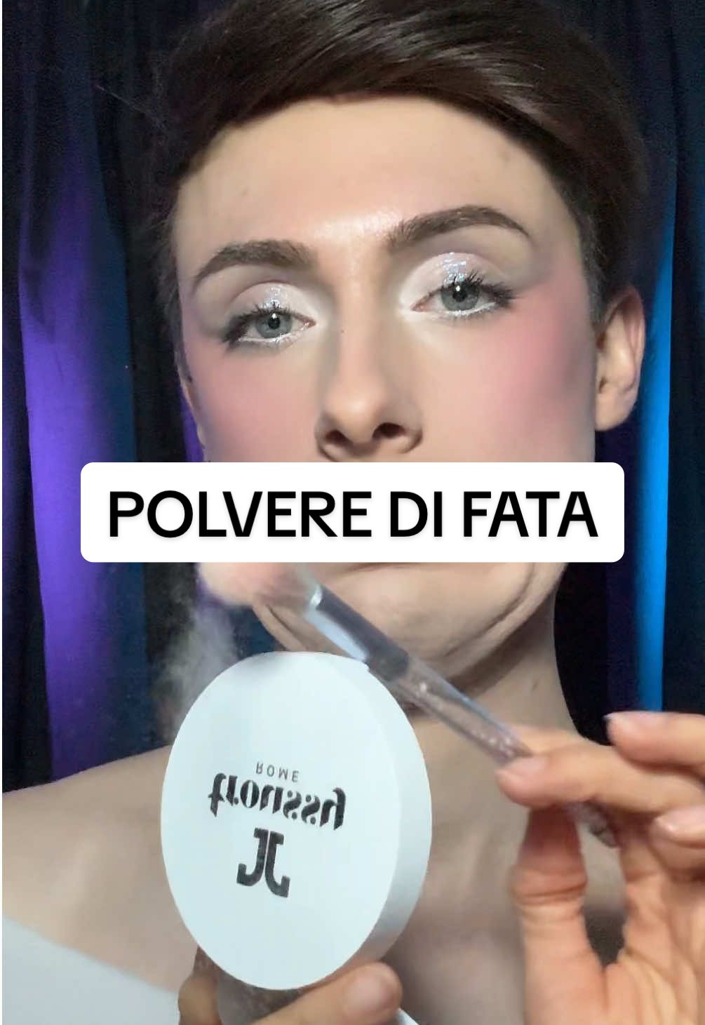 Ma questo illuminante dal finish moneta? #illuminante #highlighter #makeupreview #recensioneonesta #makeuptransformation #glitter 