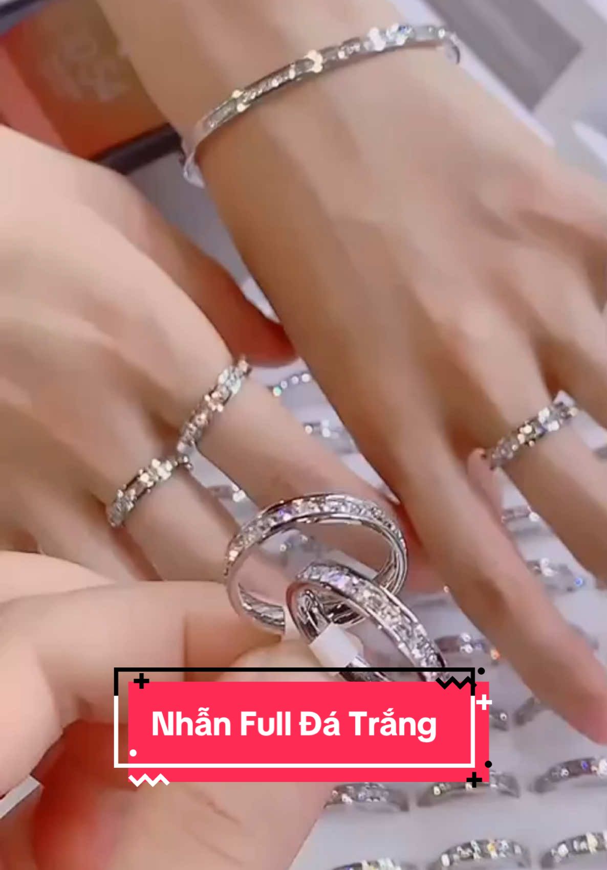 💥💍Nhẫn full đá sang chảnh. Titan rửa nước thoải máy. Không ngứa, không phai màu. SST có bảo hành lên đến 6 tháng. #nhan #titan #SST #sst3 
