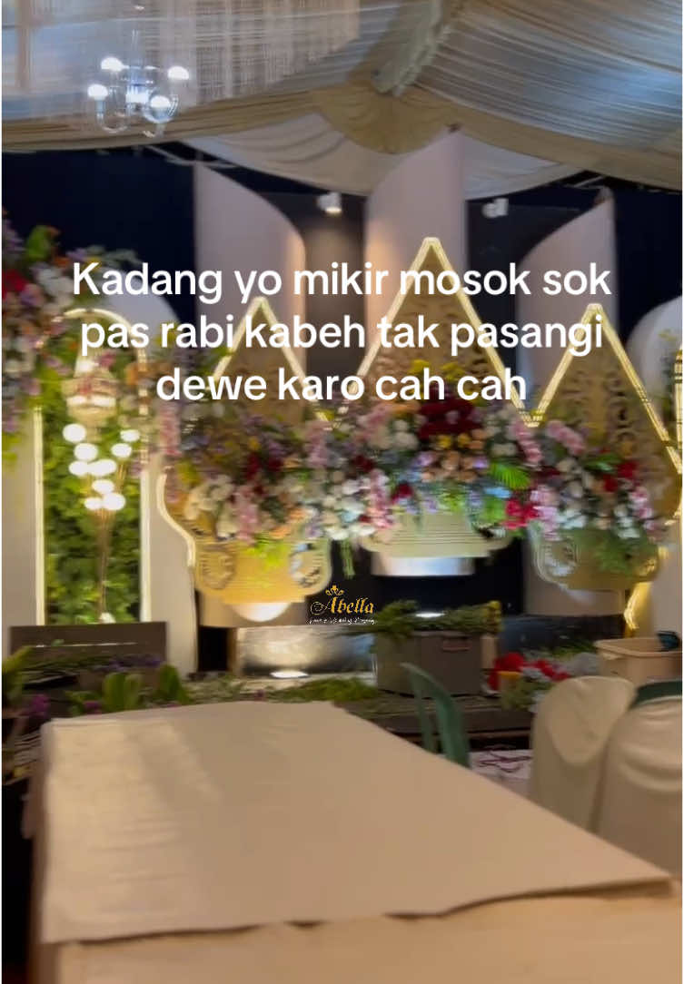 Paket Wedding lengkap harga kaki 5 tampilan 🌟🌟🌟🌟🌟  More Information & Booking WA: 085755922663 Ig: abella_vendorblitar Tiktok : abella_vendorblt   #inspirasidecoration #inspirasiwedding  #fyp #fypシ #fypage #blitar24jam #dekorasimanten #dekorasiblitar #dekorasiblitarmurah #dekorasitulungagung #blitarasyik #dekorasikediri  #blitarhitz #infoblitar #dekorasimanten #dekorasiminimalis #dekorasimantenmodern #tulungagung24jam #blitarjawatimur #blitarcidroparahcah #inspirasiwedding #inspirasinikah #inspirasimanten #jawatimur #sewalightingblitar  #dekorasimurah 