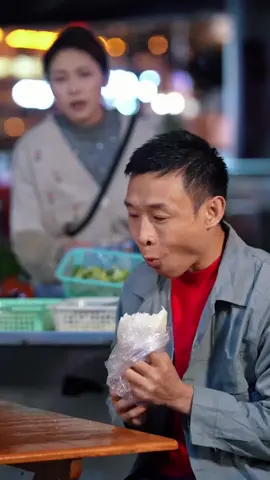 父爱无声无息，感恩从未停息。