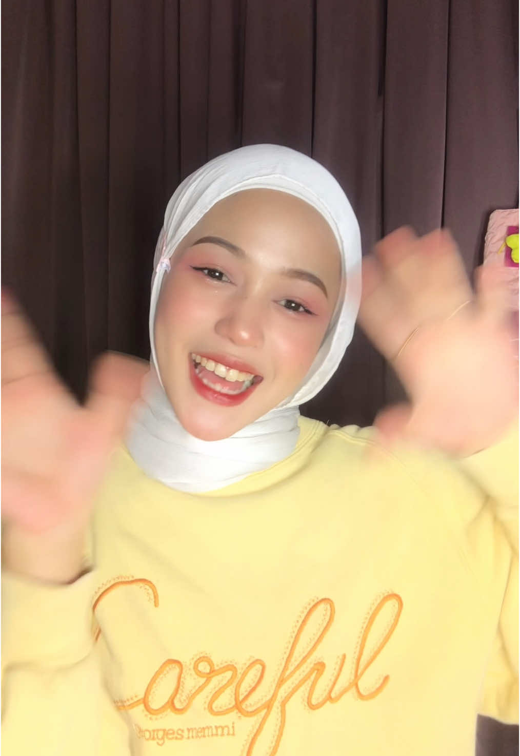 Makeup simpel tapi fresh? 💄✨ Cobain Lip Ink Sariayu Eco Nusantara! Vegan, ramah lingkungan, dan bikin bibir cerah lembap. Diskon 20% cuma hari ini di Sariayu Martha Tilaar Official Shop! @Sariayu Martha Tilaar #sariayueconusantara #mindfulshine #rekomendasiliptint #liptintviral 