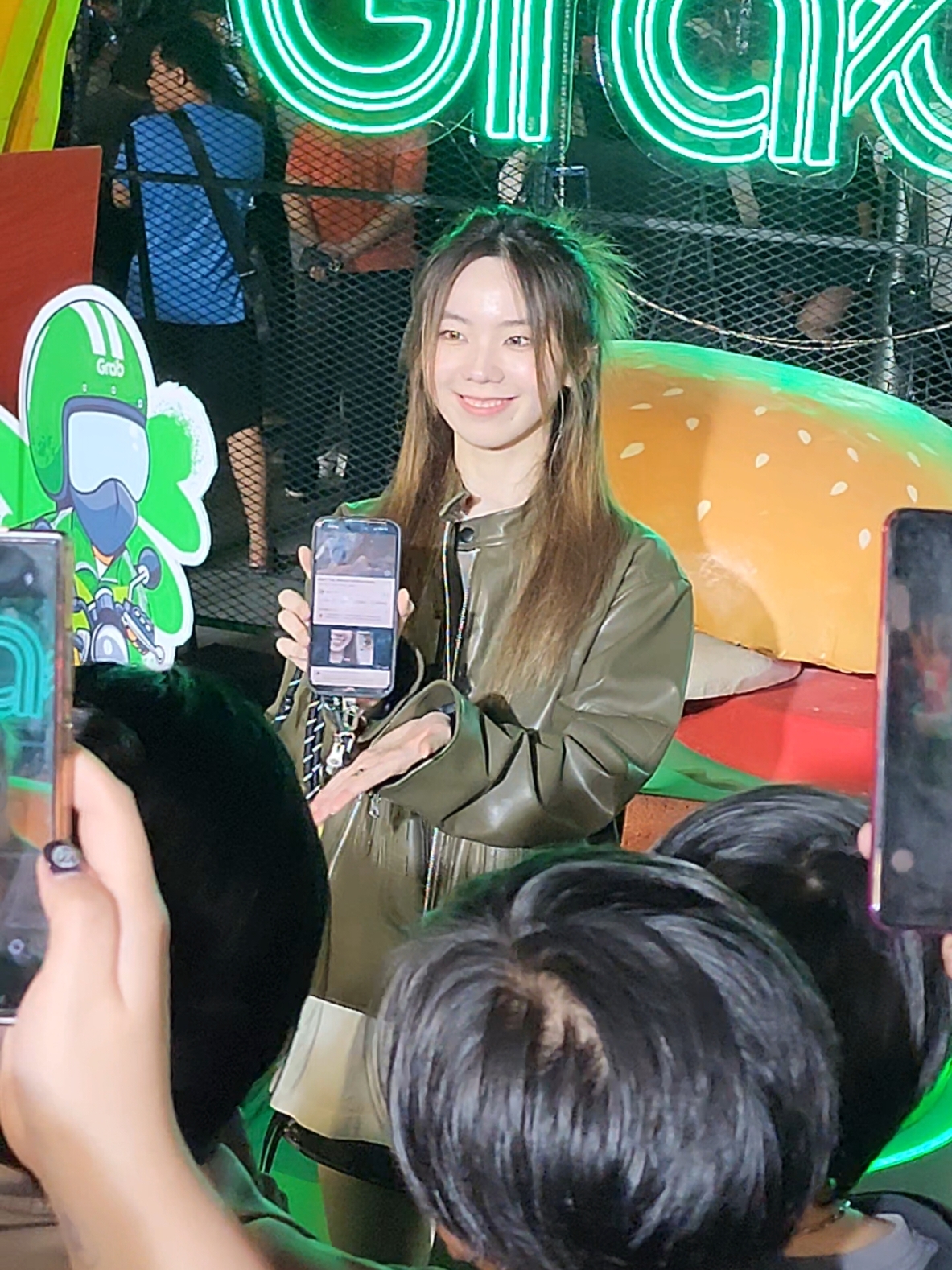 #grabfood #grab #ปัญสิกรณ์ #grab1212challenge #punsikorntiyakorn #punbnk48 #centralrayong 