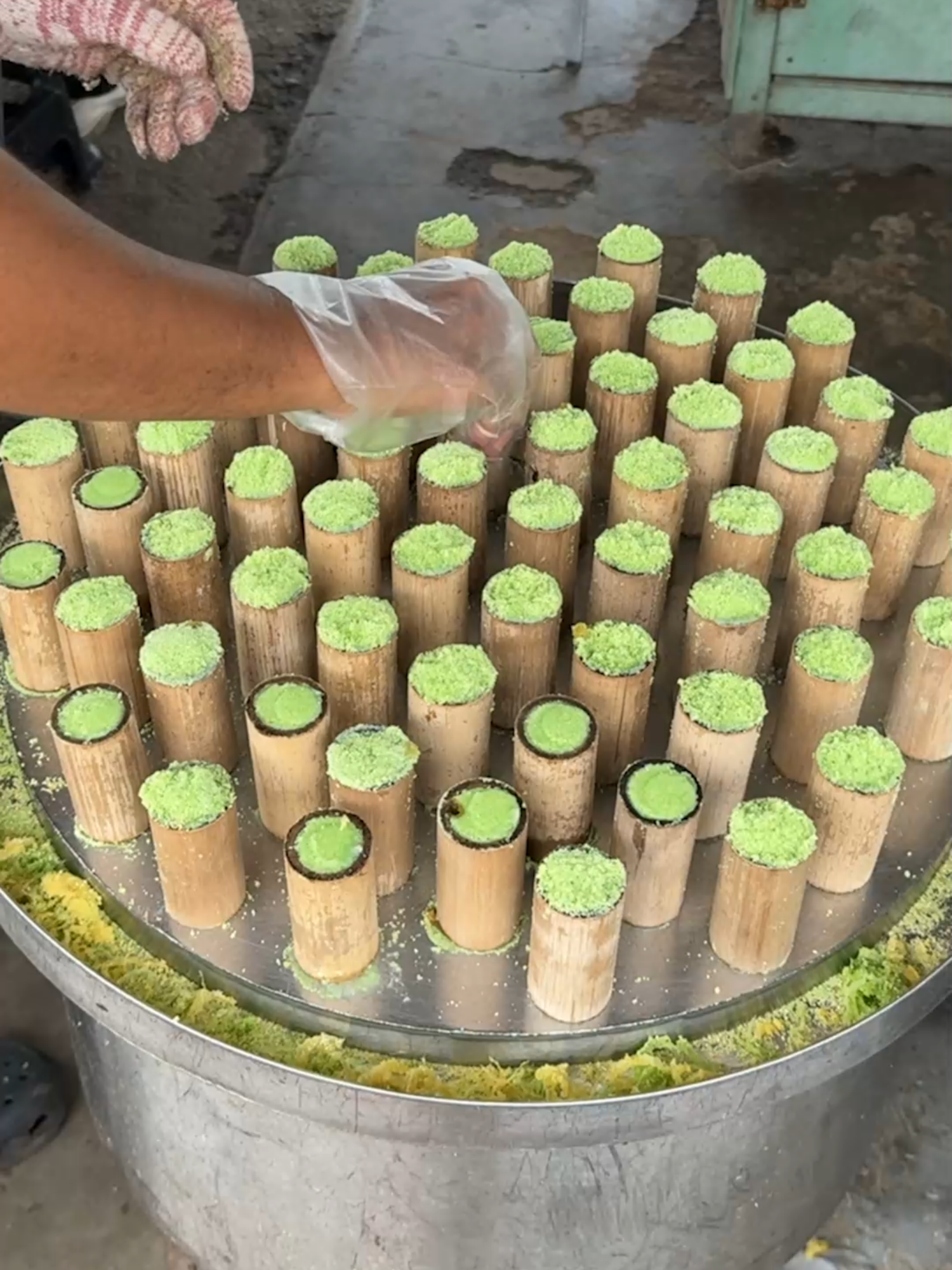 Super Unique Bamboo Rice Cake in Malaysia #foryoupage #youtube #Foodie #FoodLover #foodtiktok #food #yummyfood #yummy #viral_video #virall #videoviral #viraltiktok #viralvideo #viral #fyp #foryou #fy #fypシ #fypage