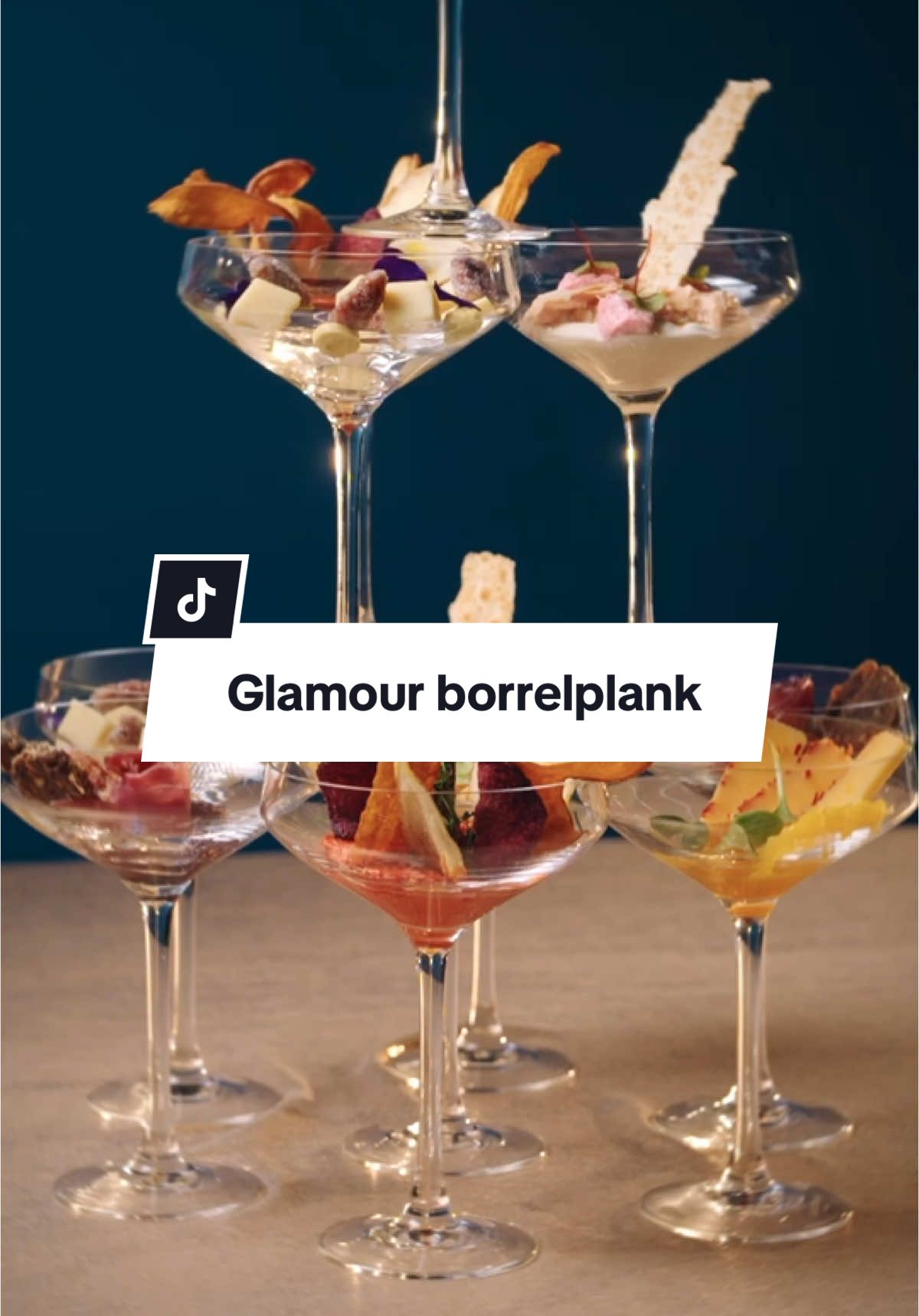 CEO van next level borrel’planken’ ✨  #borrelplank #borrel #hapjes #charcuterie #kaas #kerst #recept #sligro 