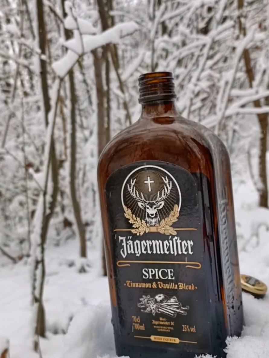 yellow snow #jagermeister #tegodnia #dc #drinkresponsibly #dlaciebie #fyp #foryo 