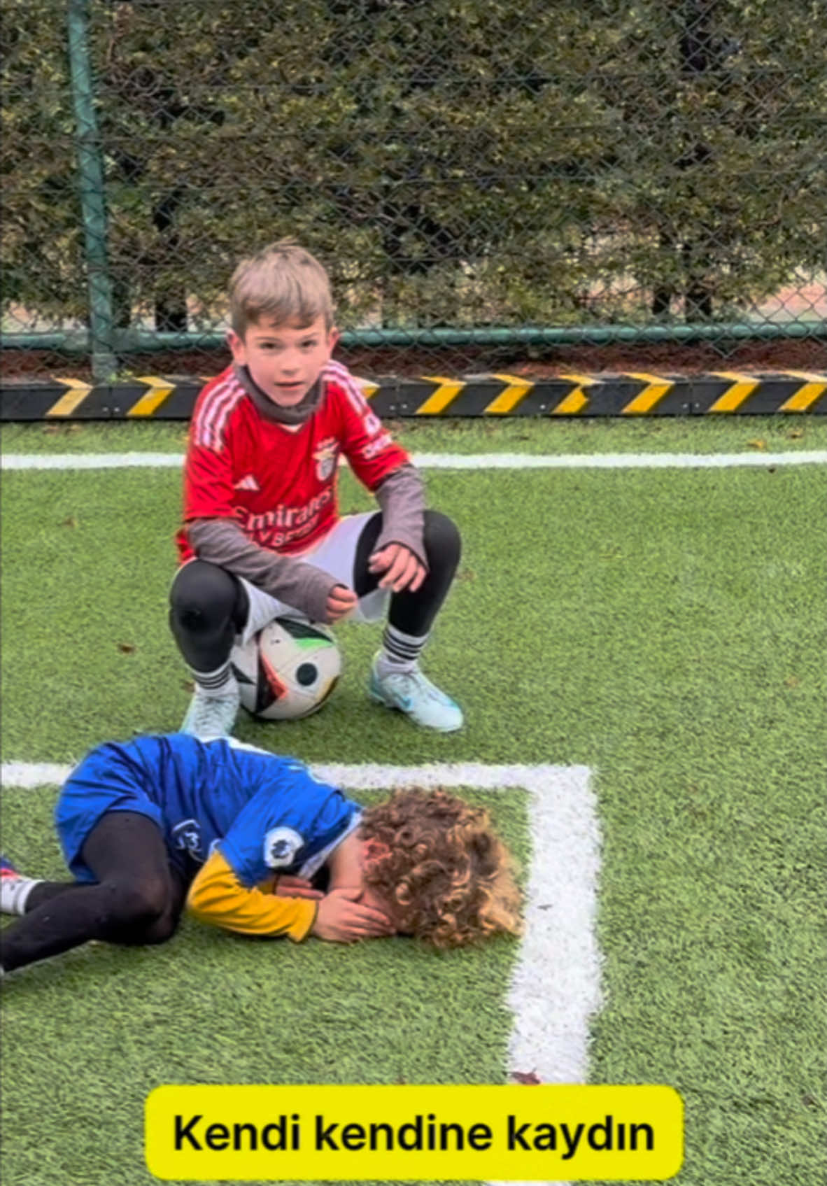 Ne oldu Yusuf Emre, hadi kalk 8-7 #juniorsoccerplayers #football #beşiktaş #brothers #motivation #fun #Love 