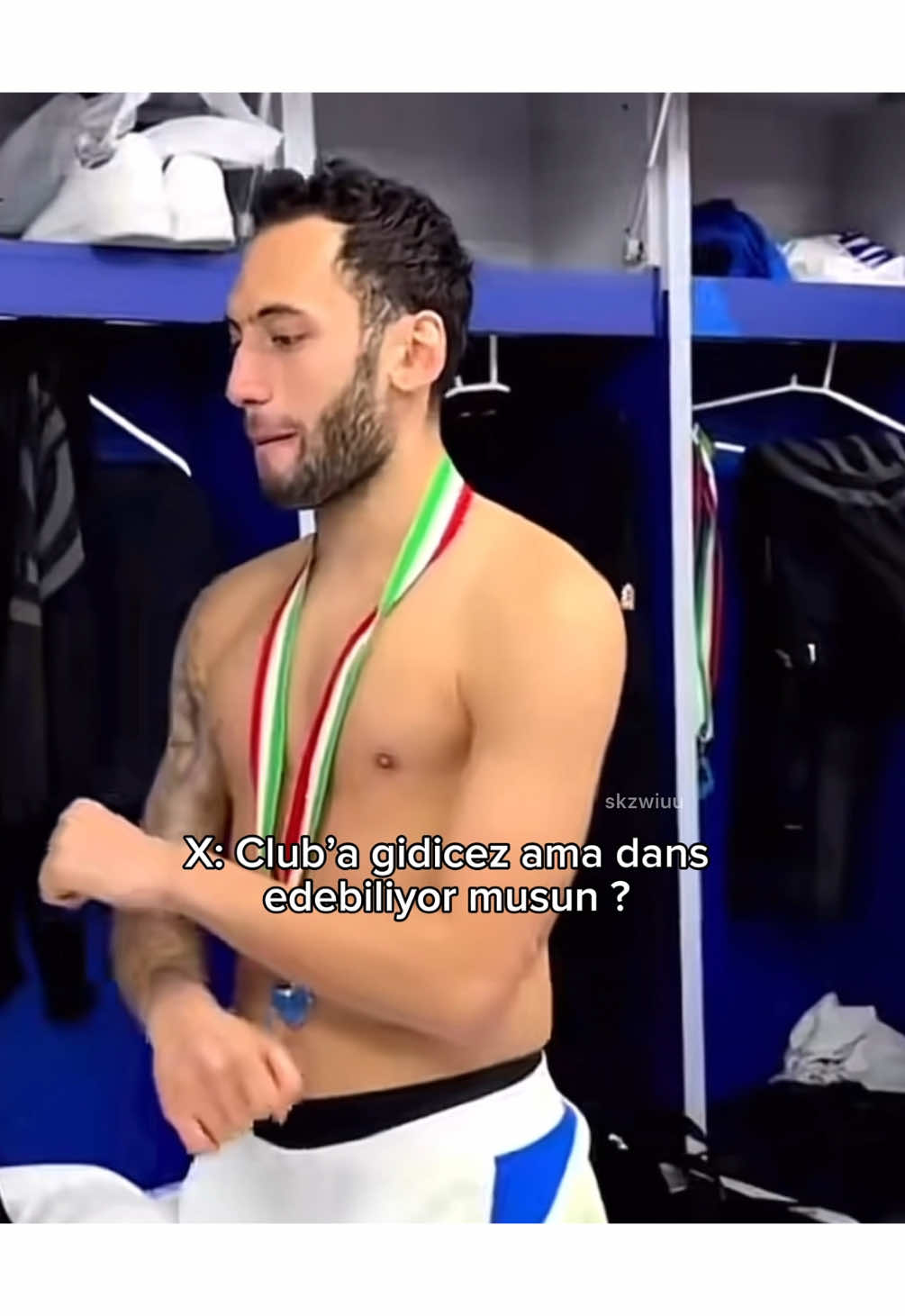 dans benim işim 😂 @Hakan Çalhanoğlu  #hakançalhanoğlu #inter #futboledit #futbol⚽️ #keşfetedüş #keşfett #keşfetbeniöneçıkar #keşfetteyizzz #millitakım #bizimçocuklar 