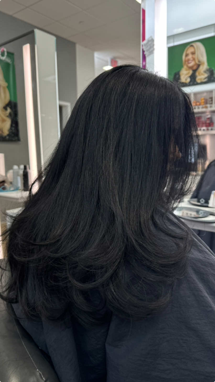 Love love love some soft layyyerrrsss !!  🖤🖤🖤🖤 Haircut by me !! ❤️. Appointments available!  #longlayers #haircut #ultabeautysalon #hairgoals #hairtok #omglook #ididthat #bookme #ultabeautystylist #fyp #blackhaircolor #latinahairstylist 