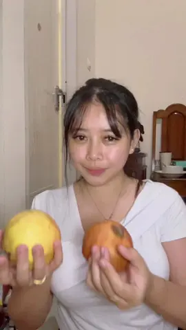 makan buah delima 🤔 #fy #fyp #foryou #foryoupage #delima #fruit #snack #xyzabc #fypage 