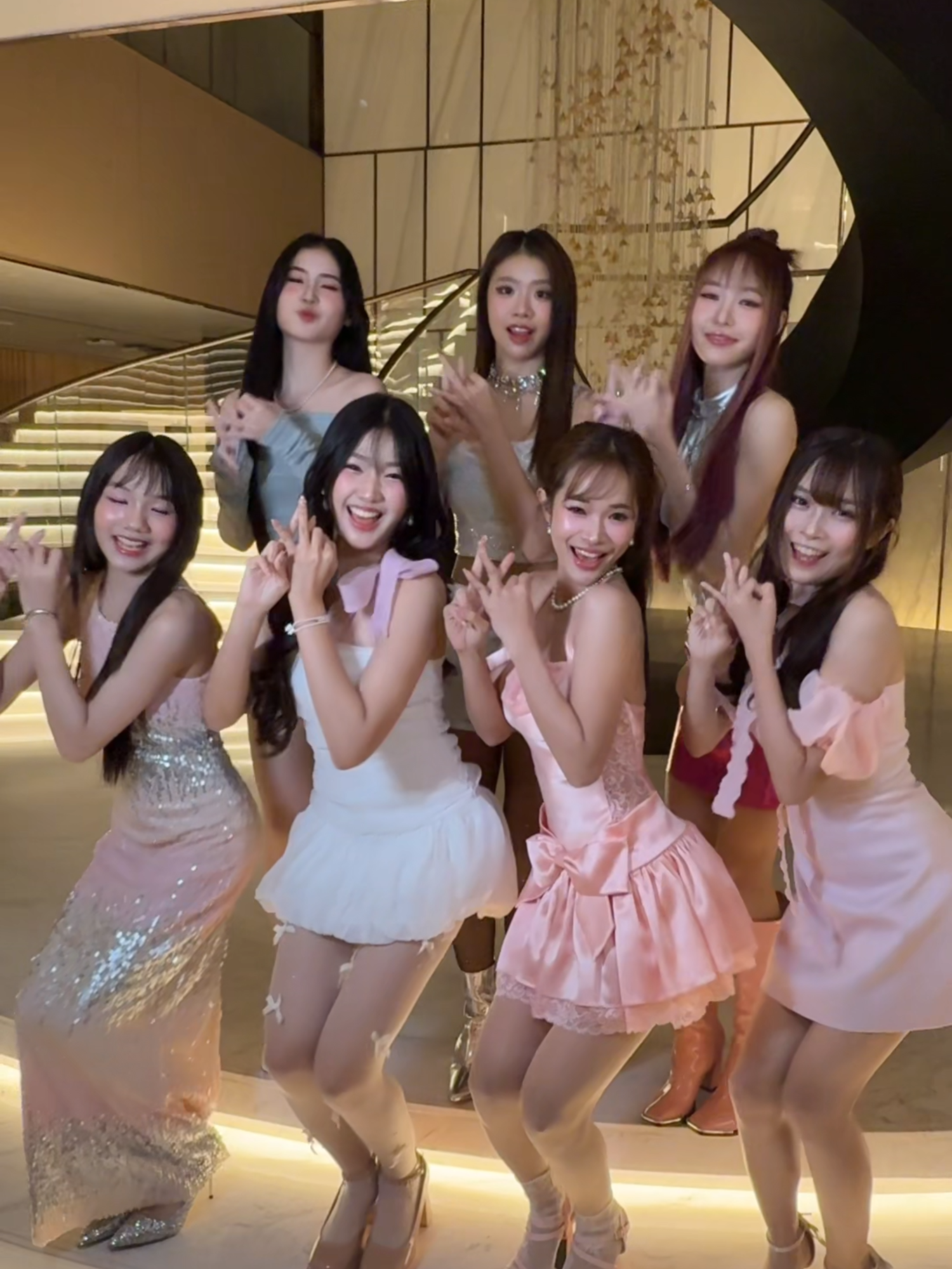 [#️⃣💗] #SukinandaTH_DanceChallenge [Dance Challenge] – with @wizzleofficial_ ver. [1] – BNK48 5th Album Lead Song 「#Sukinanda」 MV OUT NOW! #Wizzle #WizzleTH #MarineBNK48 #EarnBNK48 #LBNK48 #MonetBNK48  #SukinandaTH #BNK485thALBUM #BNK48