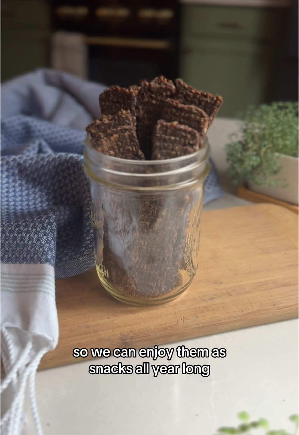 This is such a staple on our homestead and we LOVE having a nourishing, easy-to-grab snack that keeps our energy up when we’re always on the go.  This beats those expensive, sugar-laden granola bars, that’s for sure! 🥴 Making ground venison jerky is a great way to use up some of that venison grind, but you can totally use lean ground beef or bison as well.  INGREDIENTS (you can half or quarter this recipe, if you’d like) 7 lbs venison 1 lb bacon 1 cup dried apples, chopped 16g celery powder 72g salt 2 Tbsp black pepper 1/4 cup onion powder 1/4 cup smoked paprika 2 Tbsp garlic powder 2 tsp ground nutmeg 1 cup water 1) Grind the venison, bacon and apples (first on coarse, then on fine) 2) Mix in the rest of the ingredients 3) Cover and refrigerate for 24-48h 4) Load up the jerky gun and press the mixture directly onto dehydrator trays 5) Dehydrate at 160F until dry (4-5 hours for me) Store in the fridge for 3-4 weeks or freeze for up to a year! I like to use celery powder instead of the typical curing salt, which is a lab-made product (sodium nitrite) colored with FD&C Red #3... no thanks! 🙅🏻‍♀️ *If you’d like a pinnable/printable recipe (plus more details and links to the tools I’m using), you can find it on my website!✨