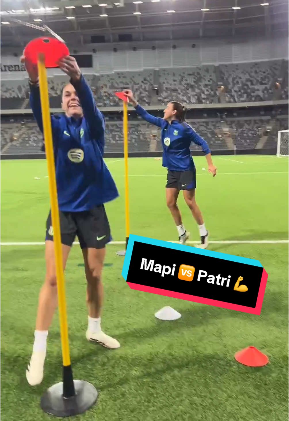 Mapi & Patri 💪 #UWCL #ChampionsLeague #WomensFootball #FCBarcelona #FCBfemeni #MapiLeon #Patri