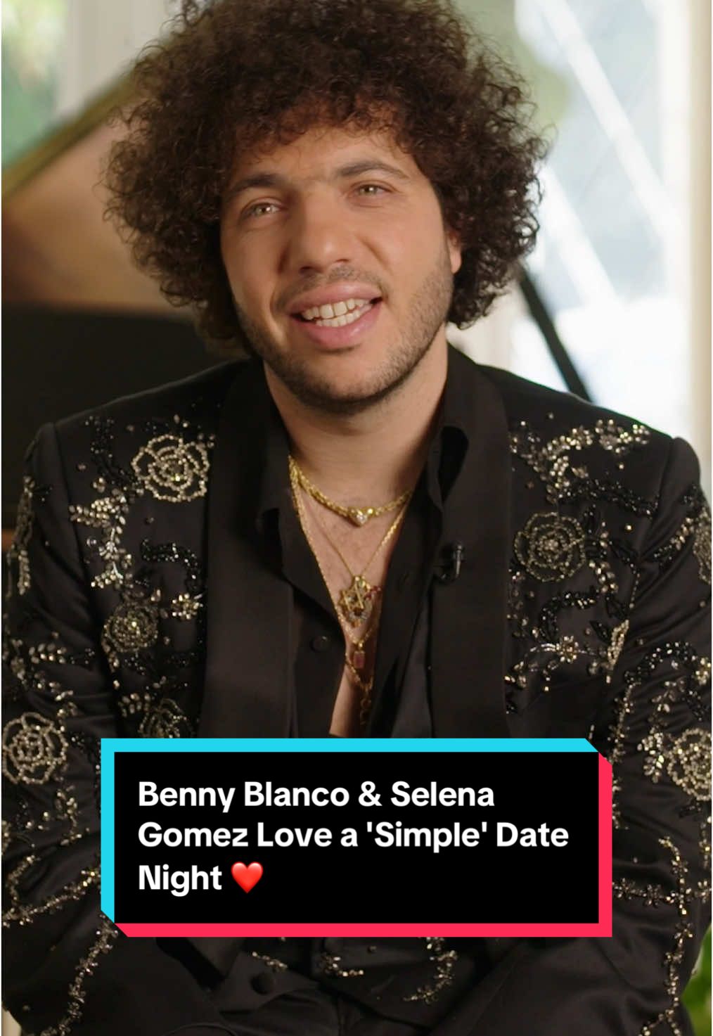 #TacoBell is perfect for #ValentinesDay ... and an #engagement celebration. 🥰 #BennyBlanco #SelenaGomez #CelebrityCouple @benny blanco 