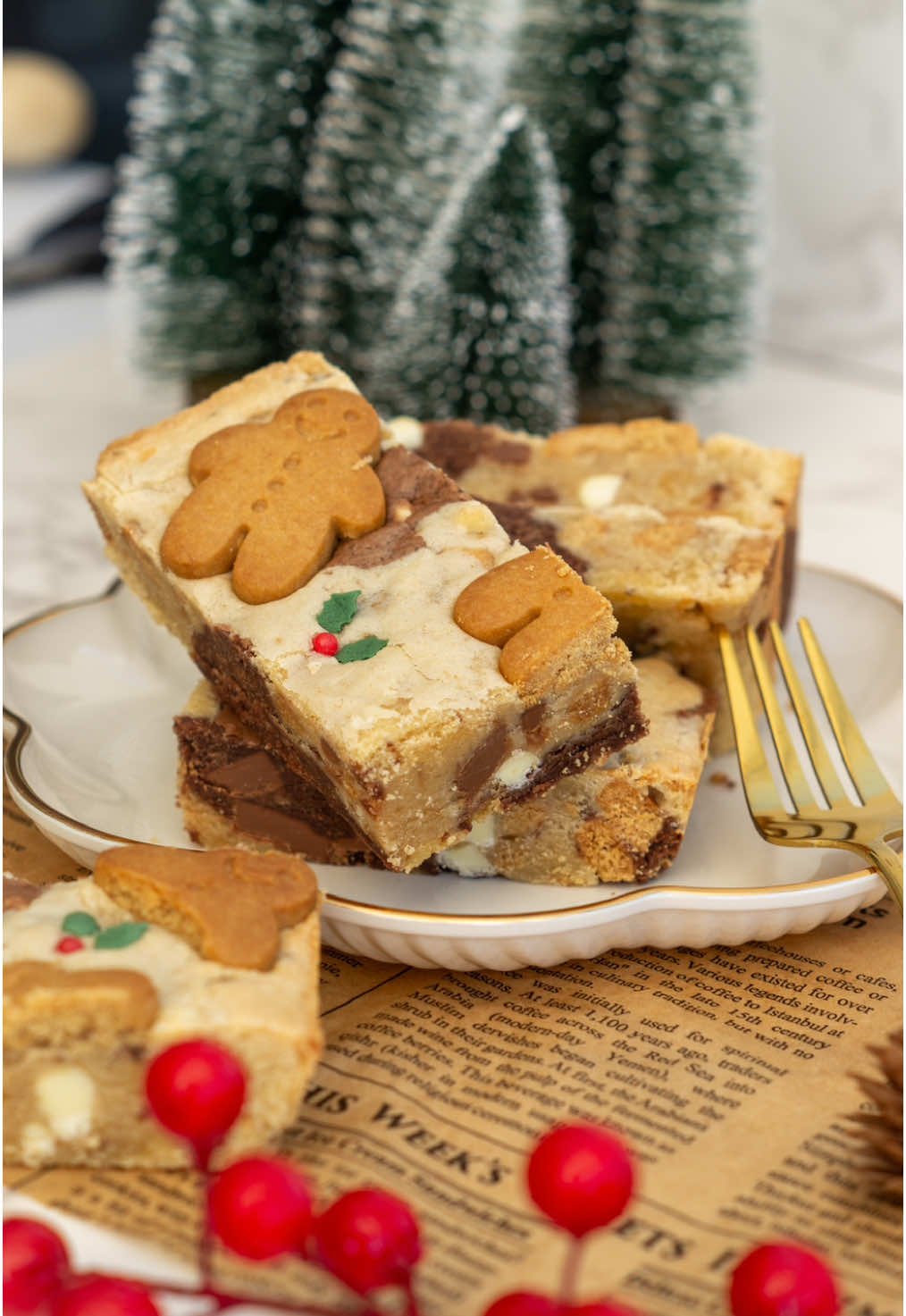 📣NEW BAKE - Gingerbread Men Cookie Bars✨🍪 This super festive bake is made up of both chocolate and vanilla cookie dough and is jam packed with tons of gingerbread men. It’s a must try this Christmas 🤩😍 Would you like the recipe? Comment YES or NO?✨ Don’t forget to follow my channel for more yummy baking content 🫶🏻 #gingerbreadmen #cookiebars #christmasbaking #cookiedough #baking #tutorial 