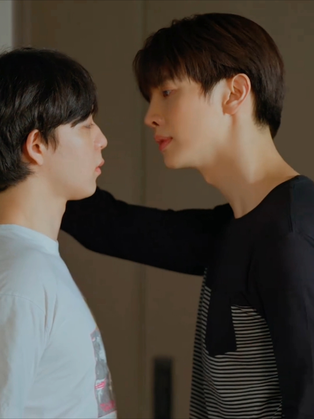 First kiss yang disimpan hanya untuk North seorang😭👊MAKKK MAU JOHANNNN #maxkybas #bassuradet #foureveryouep11 #johannorth #foureveryouproject #maxky_rp 