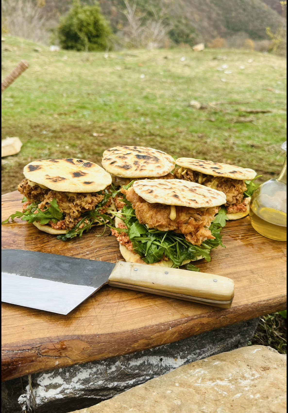 🇬🇷  Crispy fried chicken burger 🔥🍔⚔️ #outdoorcooking #Outdoors #wilderness #chickenburger #friedchicken #crunch #food #fyp 