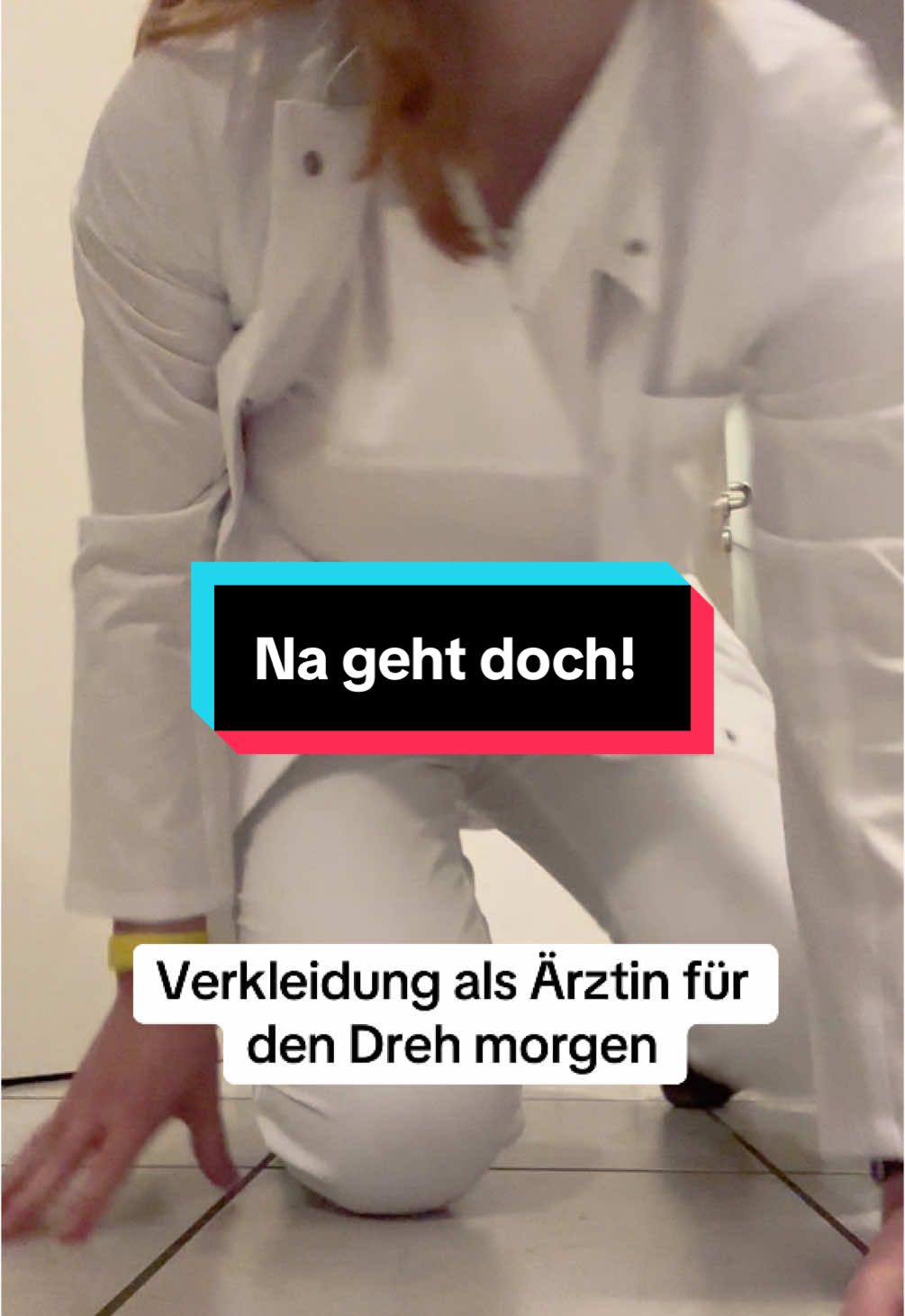 Juuut wa? Ich kann auch so aussehen wie ne echte Ärztin! #rampensau#tiktokdoc#tvdoc#doyoulikeit#shooting#dreh#fraudoktor#oops#seriös#54andfabulous#echteärztin