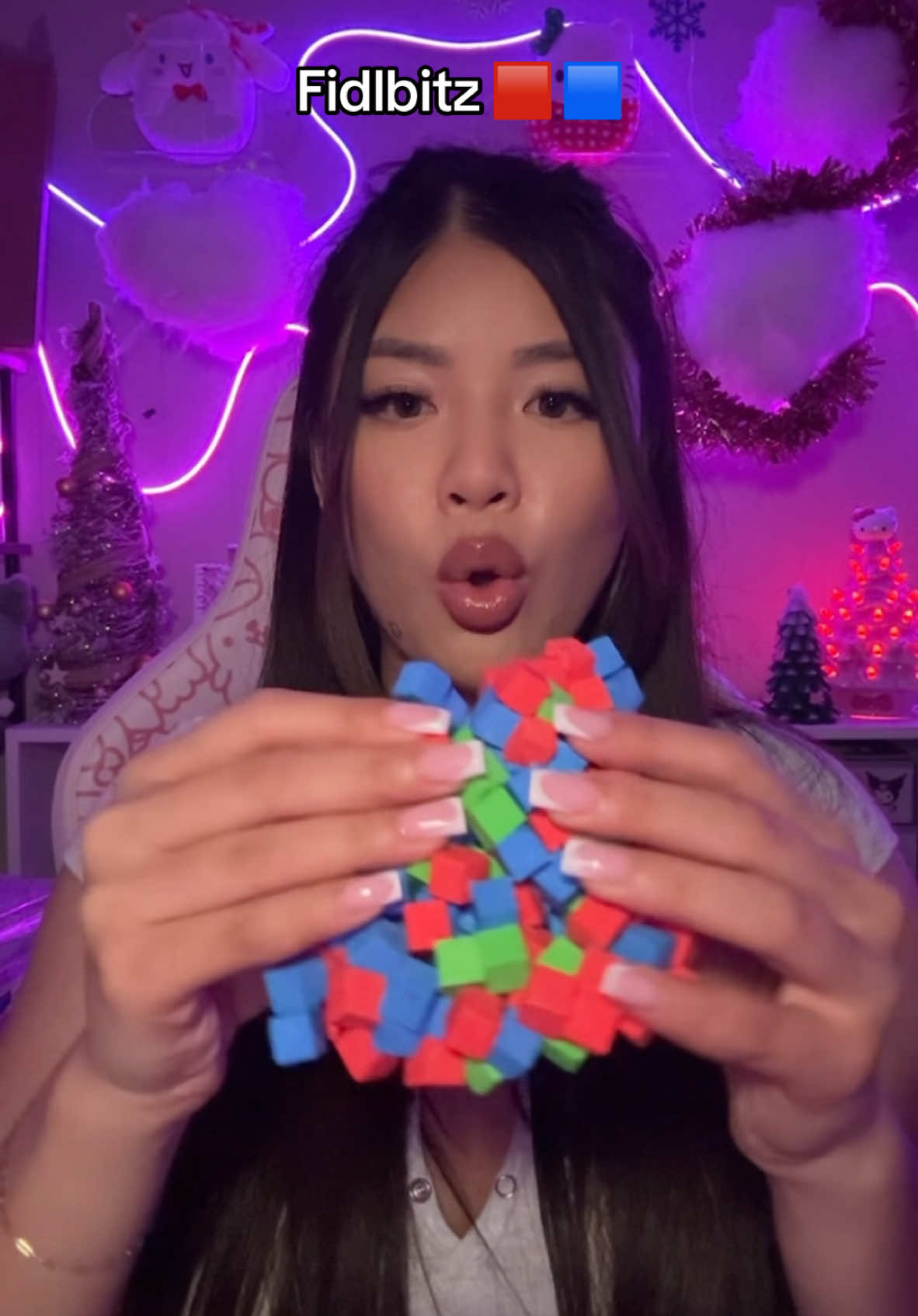 Do we like the fidlbitz? #asmr #asmrtoys #asmrfidgets #asmrtriggers #satisfying #fyp 